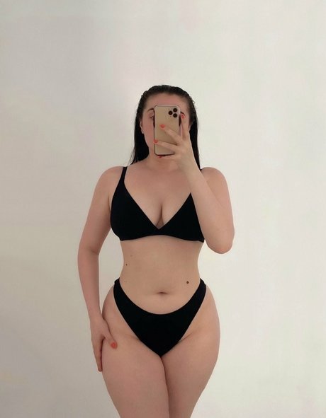 Sammie Warren erotic model photo