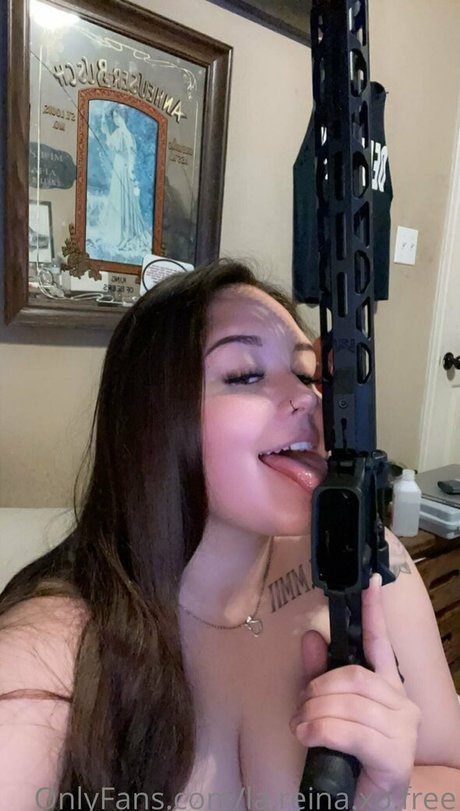 la reina xo free nude star photo