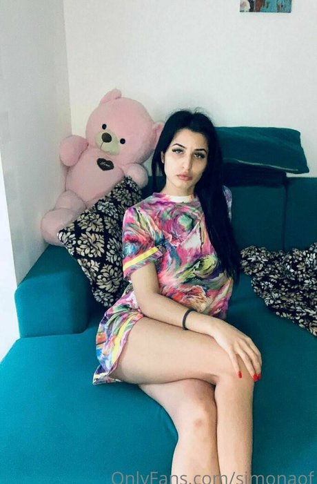 simonaof star free picture