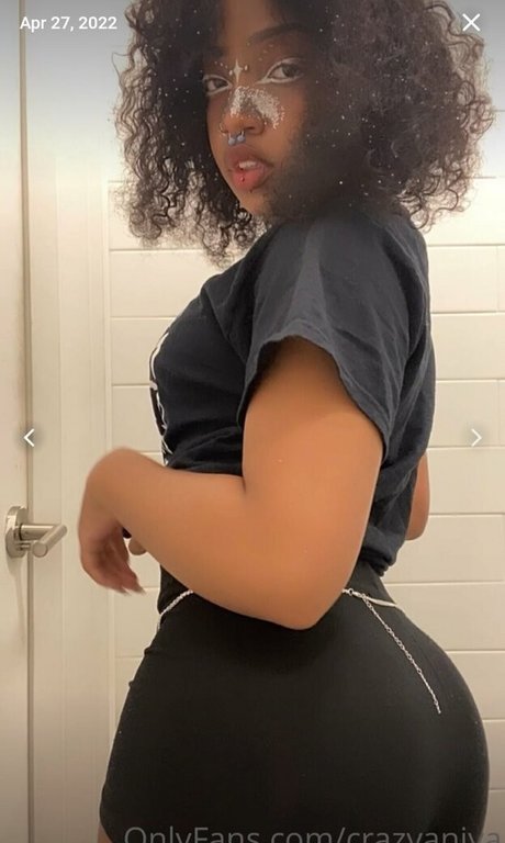 Crazyaniya nudes model pics