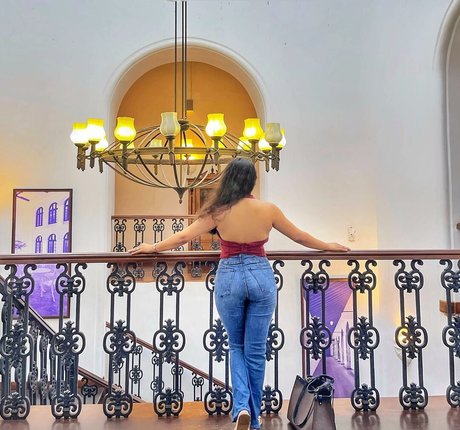 Nimesha Jayarathne model beautiful images