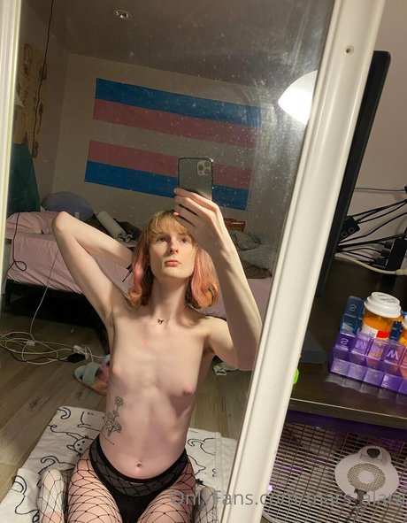 mars alara model hd pic