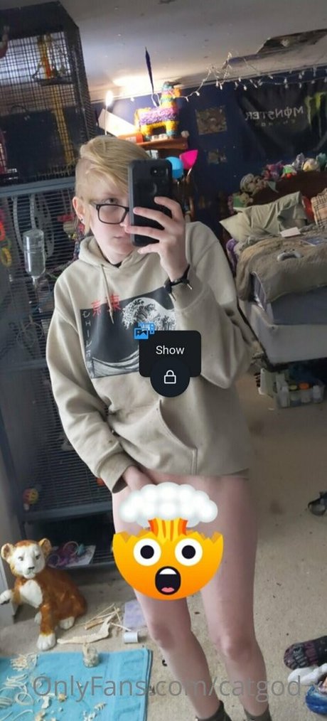 catgod x sexy model picture