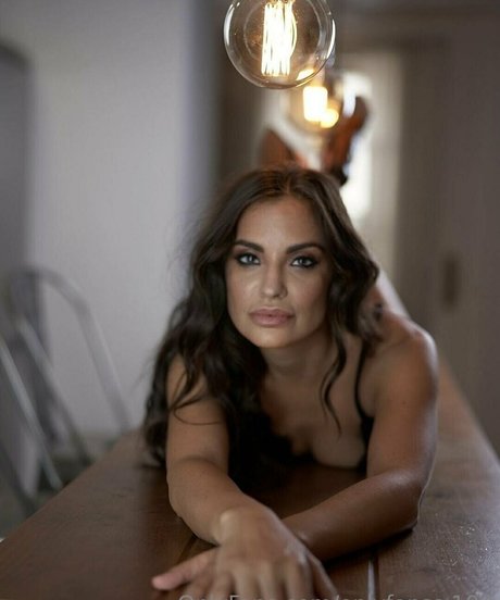 onlyfanss 100 sex model pictures