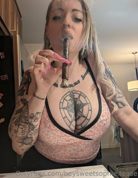 heysweetsophie tease nice pornstar photo