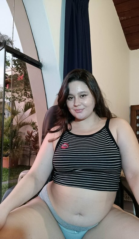 nicolepassat model hd pic