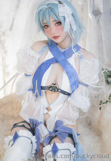 buckycloud model nude photo