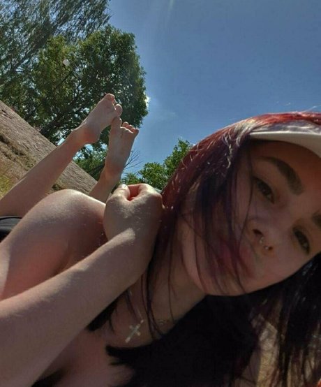 sasha s little feet erotic model images