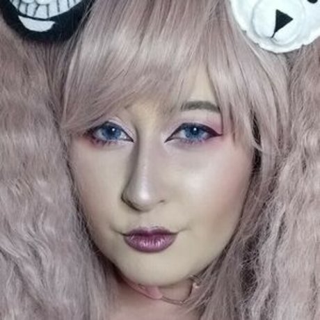 SassNessie model nudes gallery