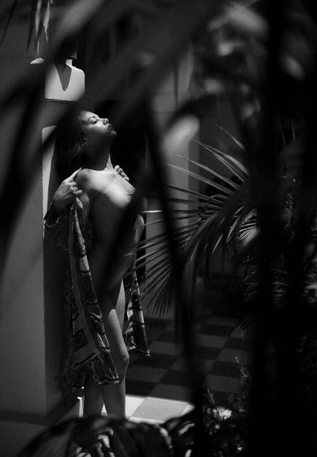 tanned onlyfans hot archive