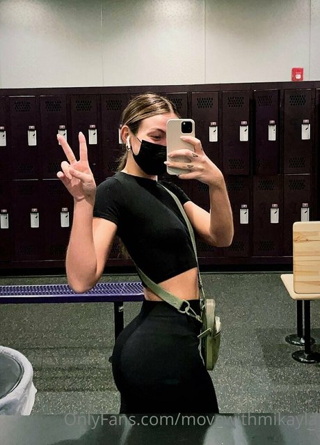 movewithmikayla free actress img