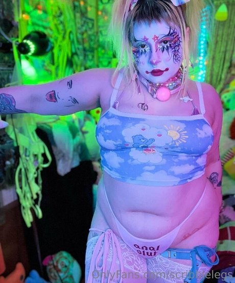 scribblelegs model pretty photo