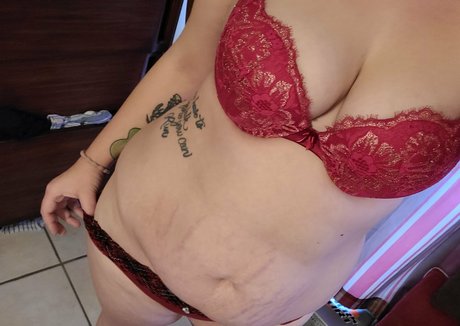 laurajaneuncensored exclusive actress galleries