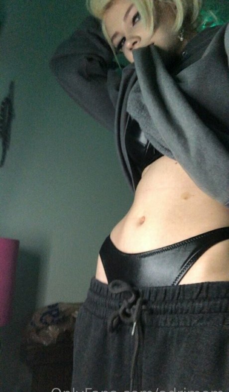 adrimom pretty model pictures