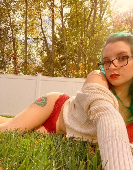 Ladywhaleshark top star pic