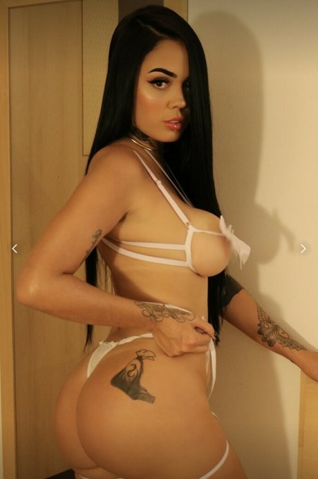 Karina Laino porn model archive