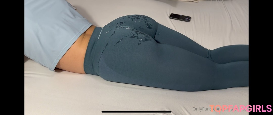 NinaParker model erotic pic