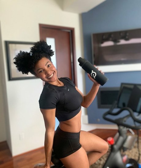 Pumkinwu pornstar erotic pictures