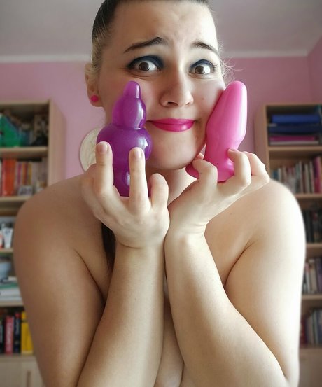 mordacia nice actress galleries