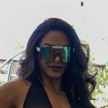 Fitronnie star pretty picture