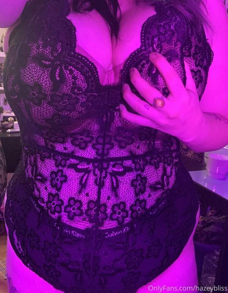 hazeybliss sexy model archive