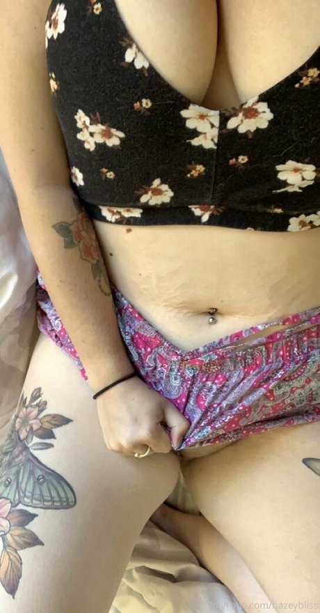 hazeybliss free actress images