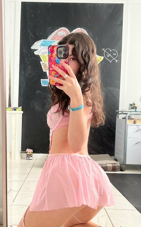 Frenchava free actress photos