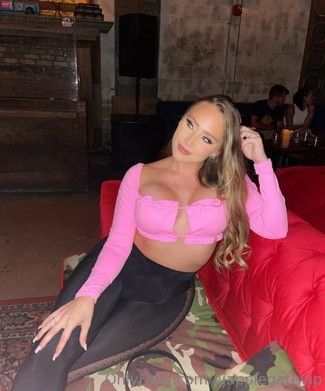 ajapplegatevip pornstar beautiful img