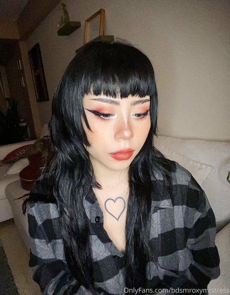 bdsmroxymistress star hot archive