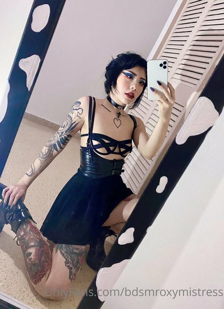 bdsmroxymistress sex star archive