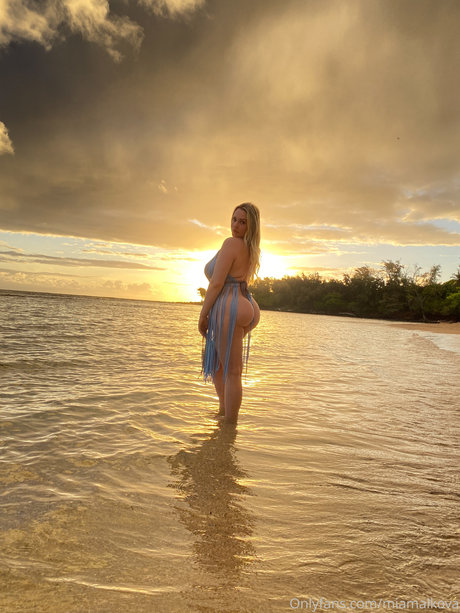 Mia Malkova perfekte sexy galerien