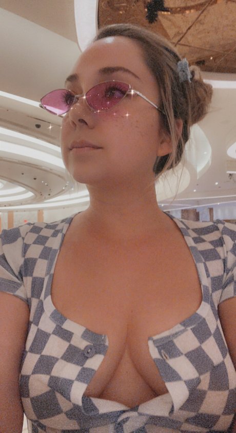 Remy Lacroix nacktheit archiv