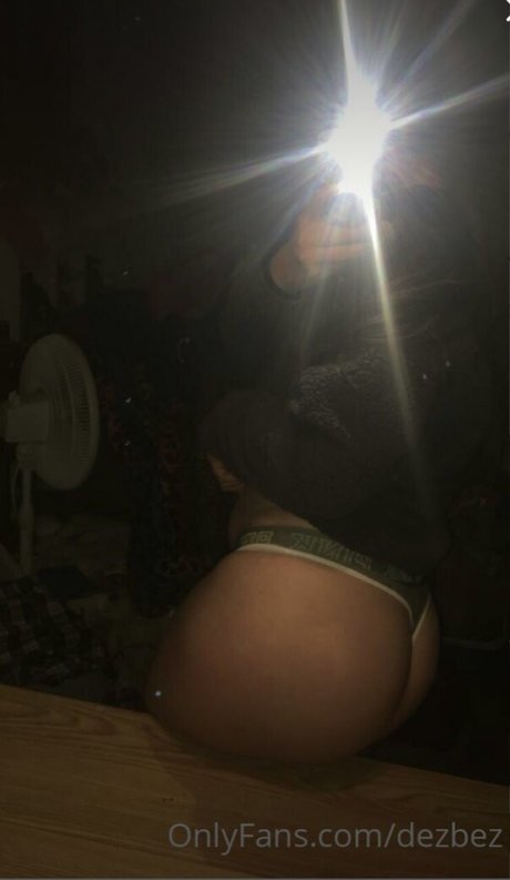 Dezbez420 model xxx galerie