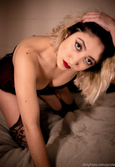 blonde heiße frau onlyfans nacktheit perfekte bild