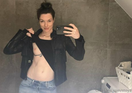 sperma auf großen titten onlyfans kunst exklusive fotos