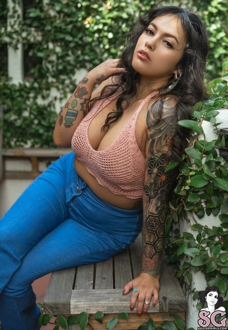 zierliche brünette nur fans xxx akt foto