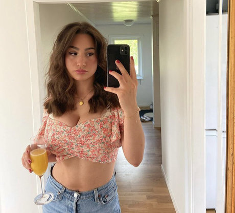 Sara B sexy freie archiv