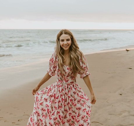 Bobbi Althoff nackt akt galerie