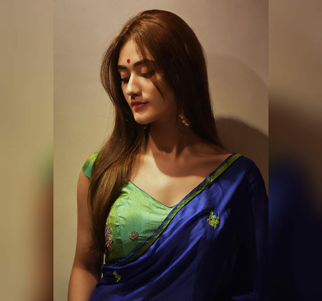 Nidhi Maheshwari pornostar galerie