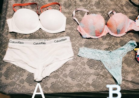 hooters onlyfans hd akt fotos