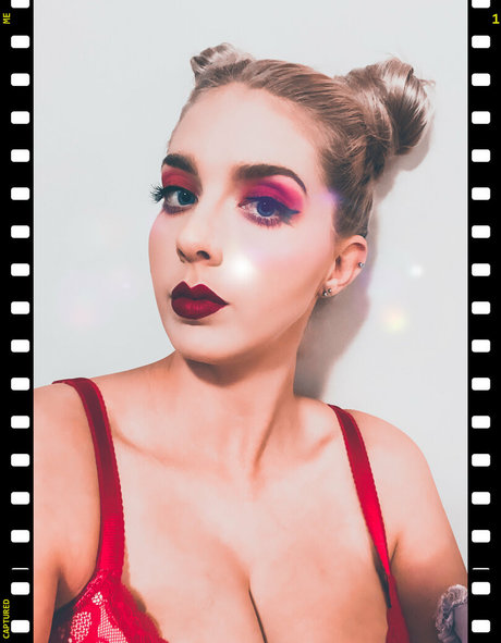 asiatisches teen solo onlyfans erotische freie bilder