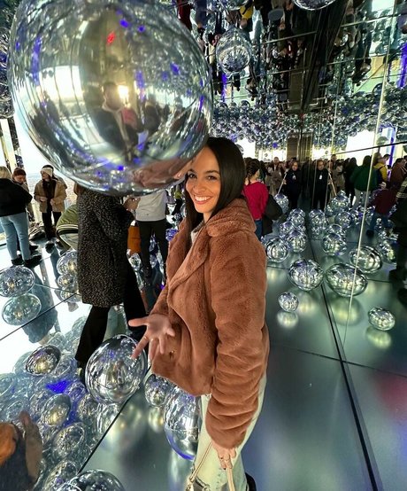 asiatische reife onlyfans sexy schöne galerie