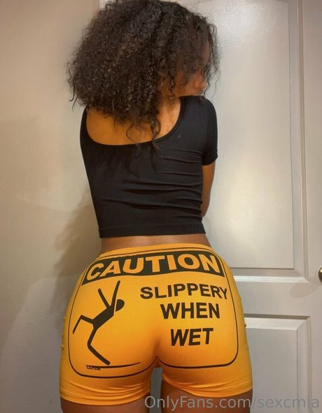 miavault kostenlose nackt bilder