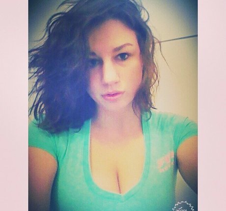 fuzyfruzsina schauspielerin nackten galerie