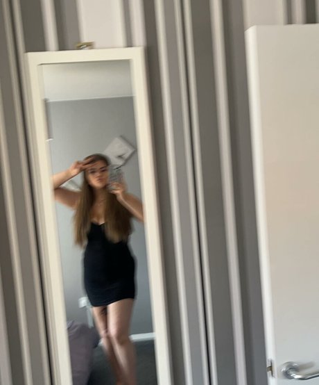 Molly Georgia Leach porno nackt bilder