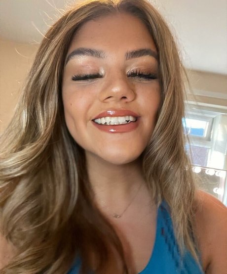 Molly Georgia Leach nacktheit xxx archiv