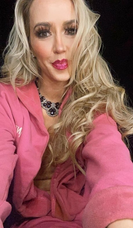 mariah r nackt exklusive bild