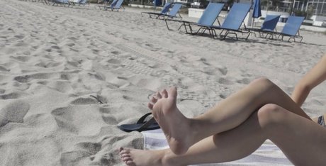 große titten bikini onlyfans top perfekte bild