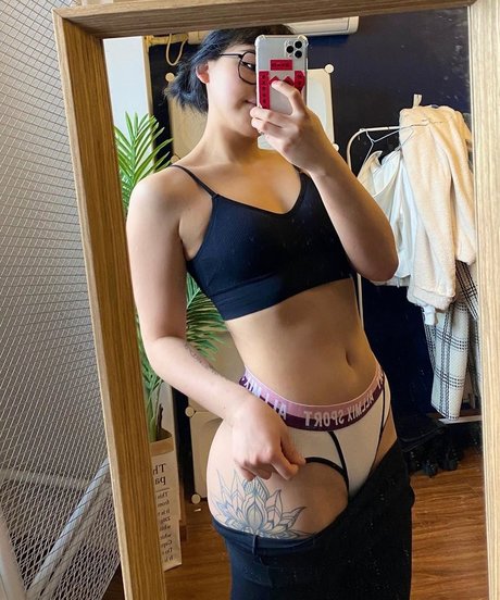 luankehui schauspielerin porno galerien