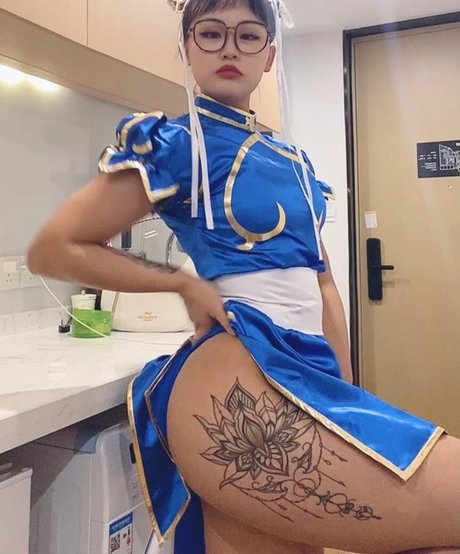 luankehui hübsche nackten bilder